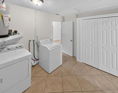 20105 Suncrest Drive - Photo Thumbnail 16