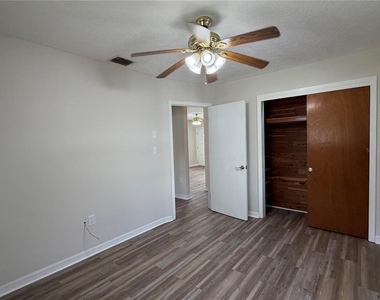 6103 Tennessee Avenue - Photo Thumbnail 15
