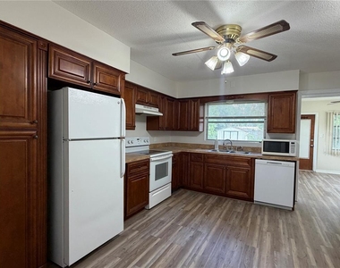 6103 Tennessee Avenue - Photo Thumbnail 6
