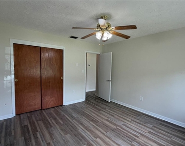 6103 Tennessee Avenue - Photo Thumbnail 12