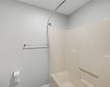 3191 Shoal Line Boulevard - Photo Thumbnail 7
