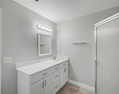 3191 Shoal Line Boulevard - Photo Thumbnail 9