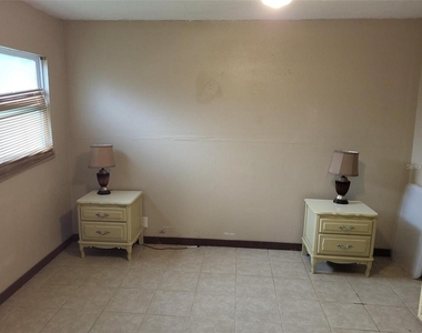 11115b Pinto Drive - Photo Thumbnail 8