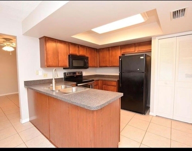 2139 E Old Mill Drive - Photo Thumbnail 14