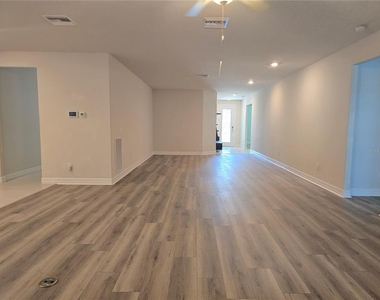 13814 Tonya Anne Drive - Photo Thumbnail 6
