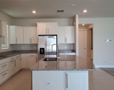 13814 Tonya Anne Drive - Photo Thumbnail 9