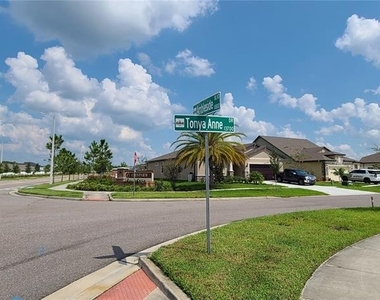 13814 Tonya Anne Drive - Photo Thumbnail 40