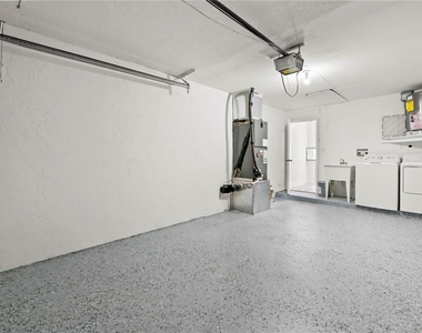 271 Nw 35th Street - Photo Thumbnail 14