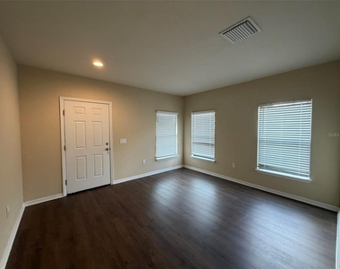 15213 Antilles Isle Lane - Photo Thumbnail 2