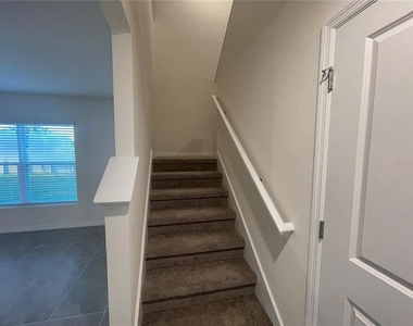 35628 Doveland Drive - Photo Thumbnail 10
