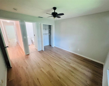 5151 Gainsville Drive - Photo Thumbnail 10