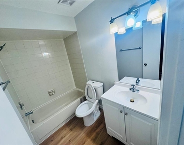5151 Gainsville Drive - Photo Thumbnail 12