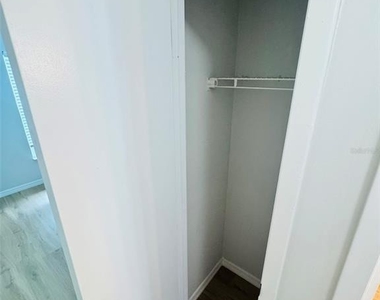 5151 Gainsville Drive - Photo Thumbnail 13