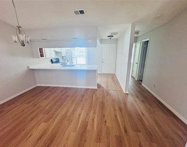 5151 Gainsville Drive - Photo Thumbnail 17