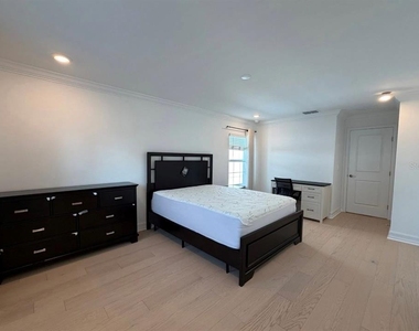 1523 W Chestnut Street - Photo Thumbnail 6