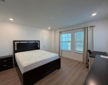 1523 W Chestnut Street - Photo Thumbnail 9