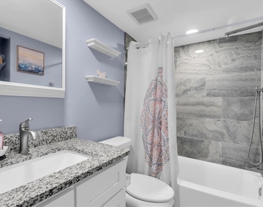 6210 Sun Boulevard - Photo Thumbnail 20