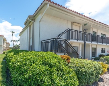 6210 Sun Boulevard - Photo Thumbnail 41