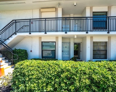 6210 Sun Boulevard - Photo Thumbnail 1