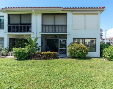 6210 Sun Boulevard - Photo Thumbnail 25
