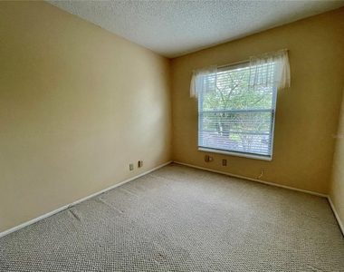 14803 Lake Forest Drive - Photo Thumbnail 10