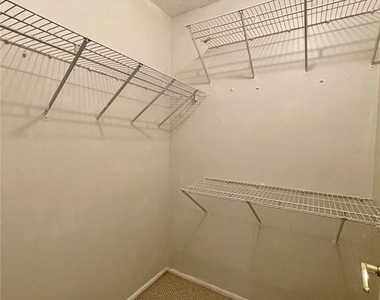 14803 Lake Forest Drive - Photo Thumbnail 8