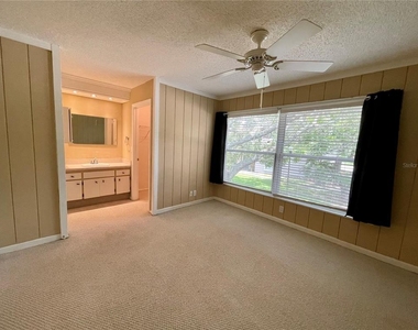 14803 Lake Forest Drive - Photo Thumbnail 7