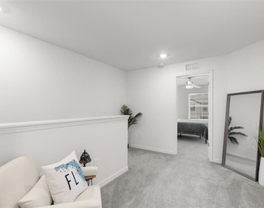 10324 Trumpet Honeysuckle Way - Photo Thumbnail 19