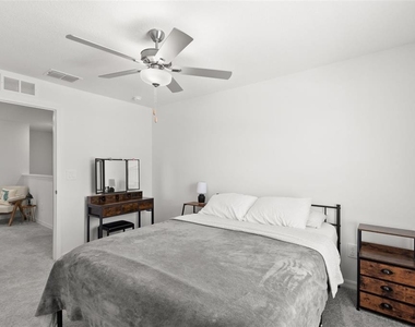 10324 Trumpet Honeysuckle Way - Photo Thumbnail 28