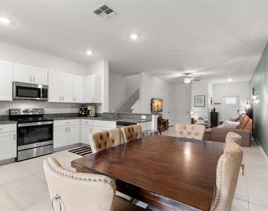 10324 Trumpet Honeysuckle Way - Photo Thumbnail 12
