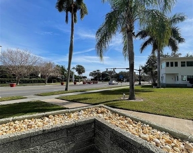 499 1st Street S - Photo Thumbnail 1