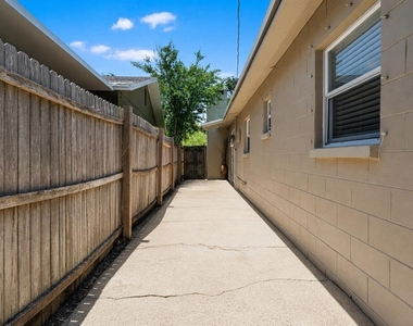 4247 Helena Street Ne - Photo Thumbnail 28