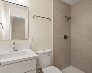 4247 Helena Street Ne - Photo Thumbnail 20