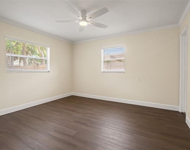 4247 Helena Street Ne - Photo Thumbnail 17