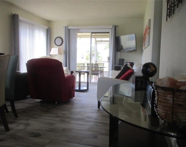 471 Insull Court - Photo Thumbnail 3