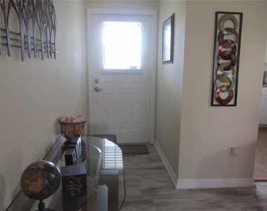 471 Insull Court - Photo Thumbnail 1