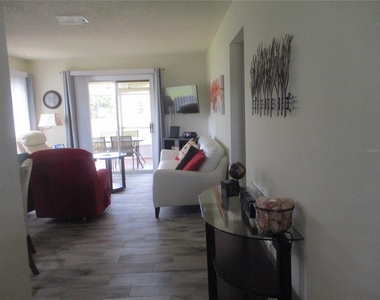 471 Insull Court - Photo Thumbnail 14
