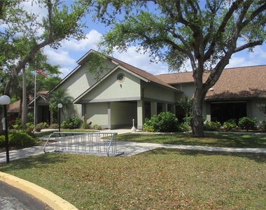 471 Insull Court - Photo Thumbnail 21