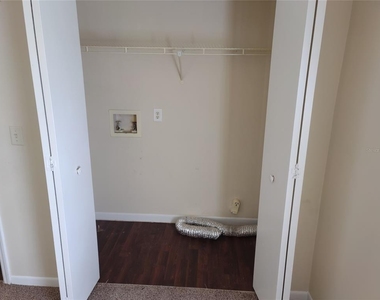 173 Hickory Street - Photo Thumbnail 7