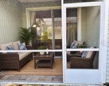 12253 Country White Circle - Photo Thumbnail 19