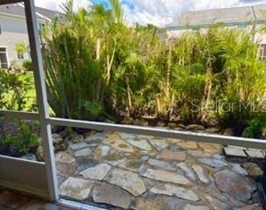 12253 Country White Circle - Photo Thumbnail 18