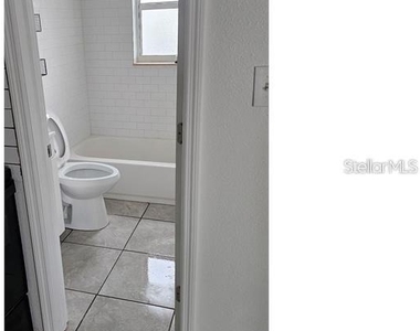 11740 N 17th Street - Photo Thumbnail 3