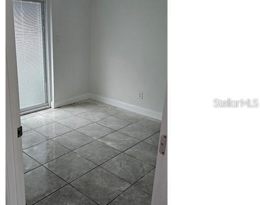 11740 N 17th Street - Photo Thumbnail 2