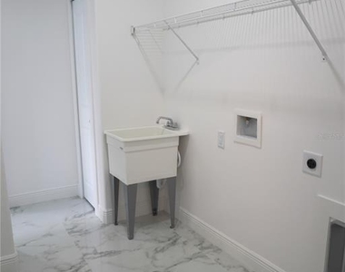 8924 N Orleans Avenue - Photo Thumbnail 56