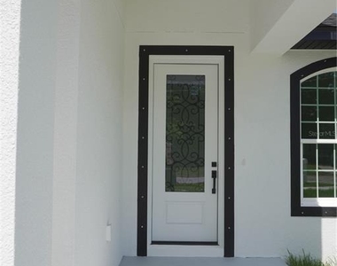 8924 N Orleans Avenue - Photo Thumbnail 3
