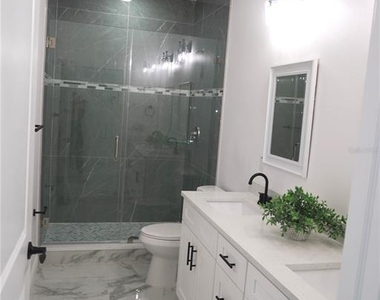 8924 N Orleans Avenue - Photo Thumbnail 48