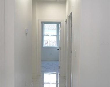 8924 N Orleans Avenue - Photo Thumbnail 12