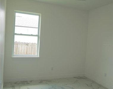 8924 N Orleans Avenue - Photo Thumbnail 49