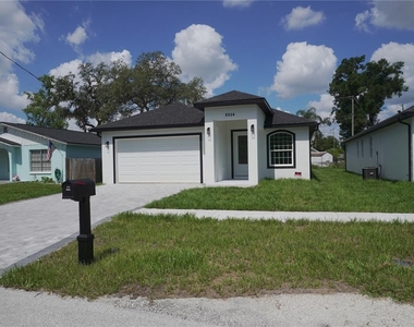 8924 N Orleans Avenue - Photo Thumbnail 1