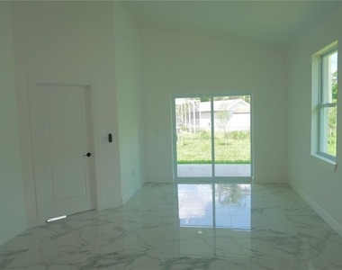 8924 N Orleans Avenue - Photo Thumbnail 27